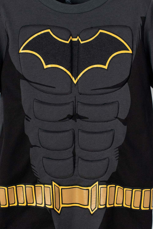 CAMISETA DE BATMAN MANGA CORTA CON CAPA REMOVIBLE