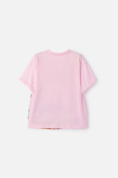 CAMISETA DE STITCH Y CAPYBARA MANGA CORTA ROSADA PARA NIÑA