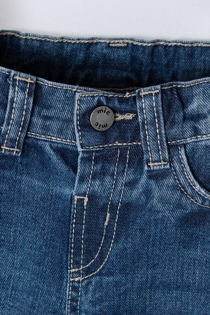 JEAN LITTLEMIC EN DENIM TONO MEDIO CINCO BOLSILLOS PARA NIÑO 2T A 5T