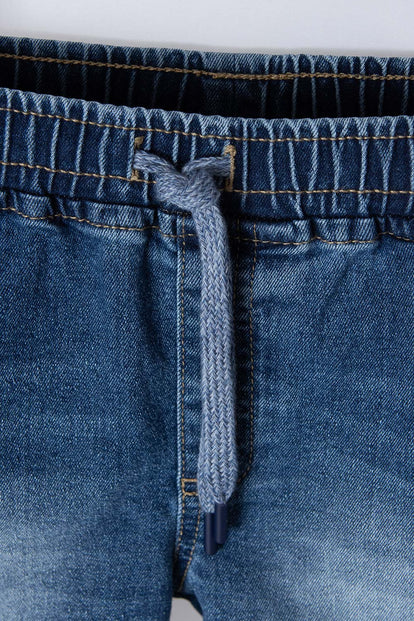 BERMUDA LITTLEMIC EN DENIM TONO MEDIO CON ELÁSTICO EN CINTURA PARA NIÑO 2T A 5T