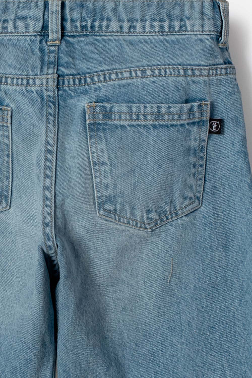 BLUE JEAN WITH POCKETS FOR BOY