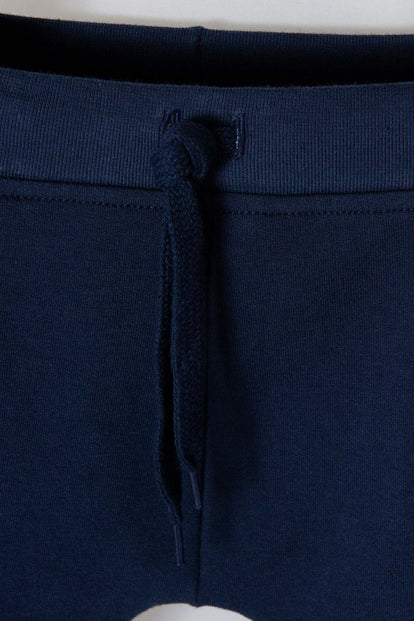 CONJUNTO DE MICKEY MOUSE DE PANTALÓN ROJO Y AZUL OSCURO PARA BEBÉ NIÑO